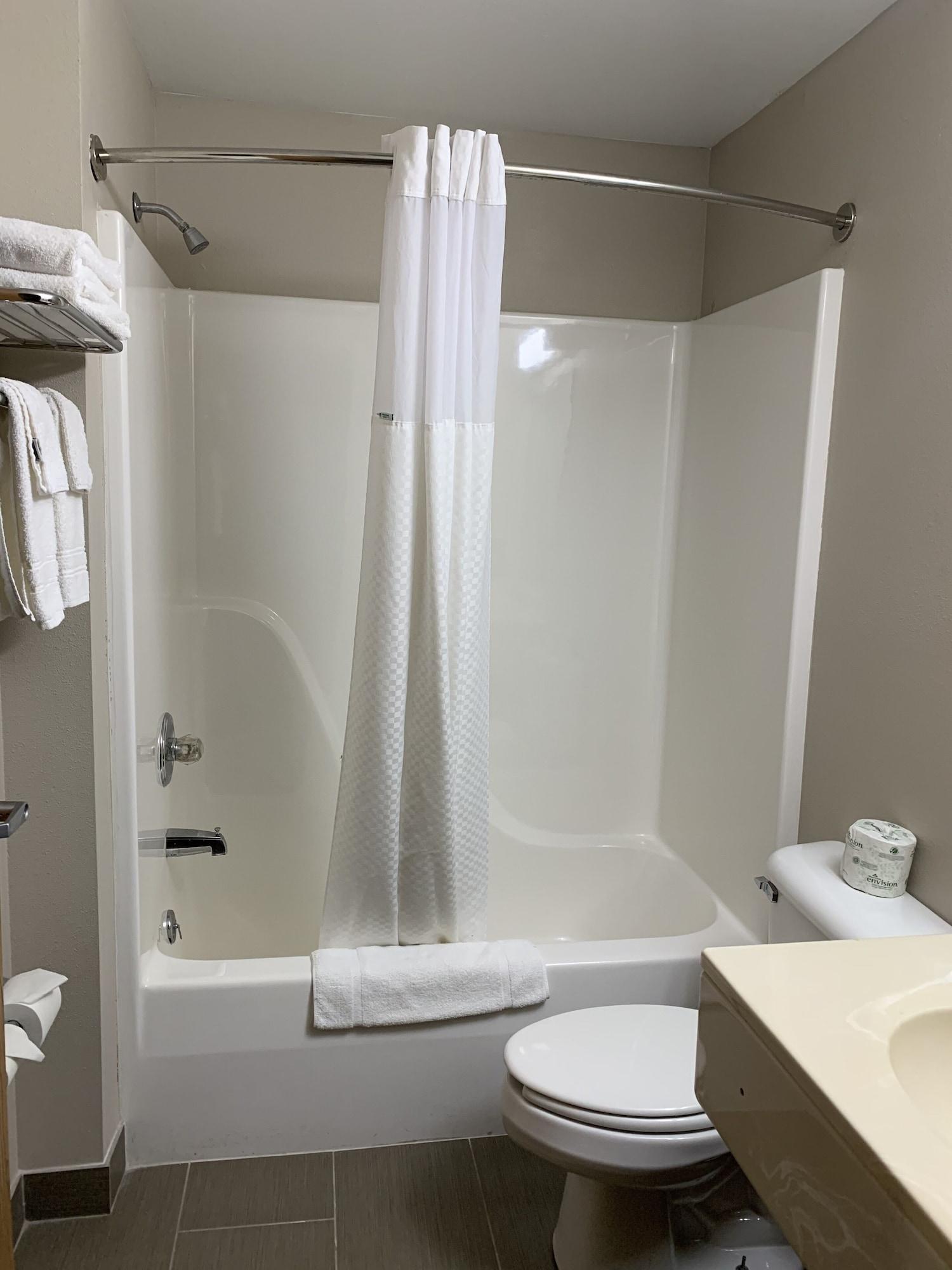 Microtel Inn & Suites By Wyndham Fond Du Lac Dış mekan fotoğraf