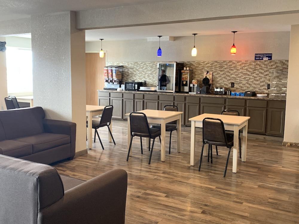 Microtel Inn & Suites By Wyndham Fond Du Lac Dış mekan fotoğraf