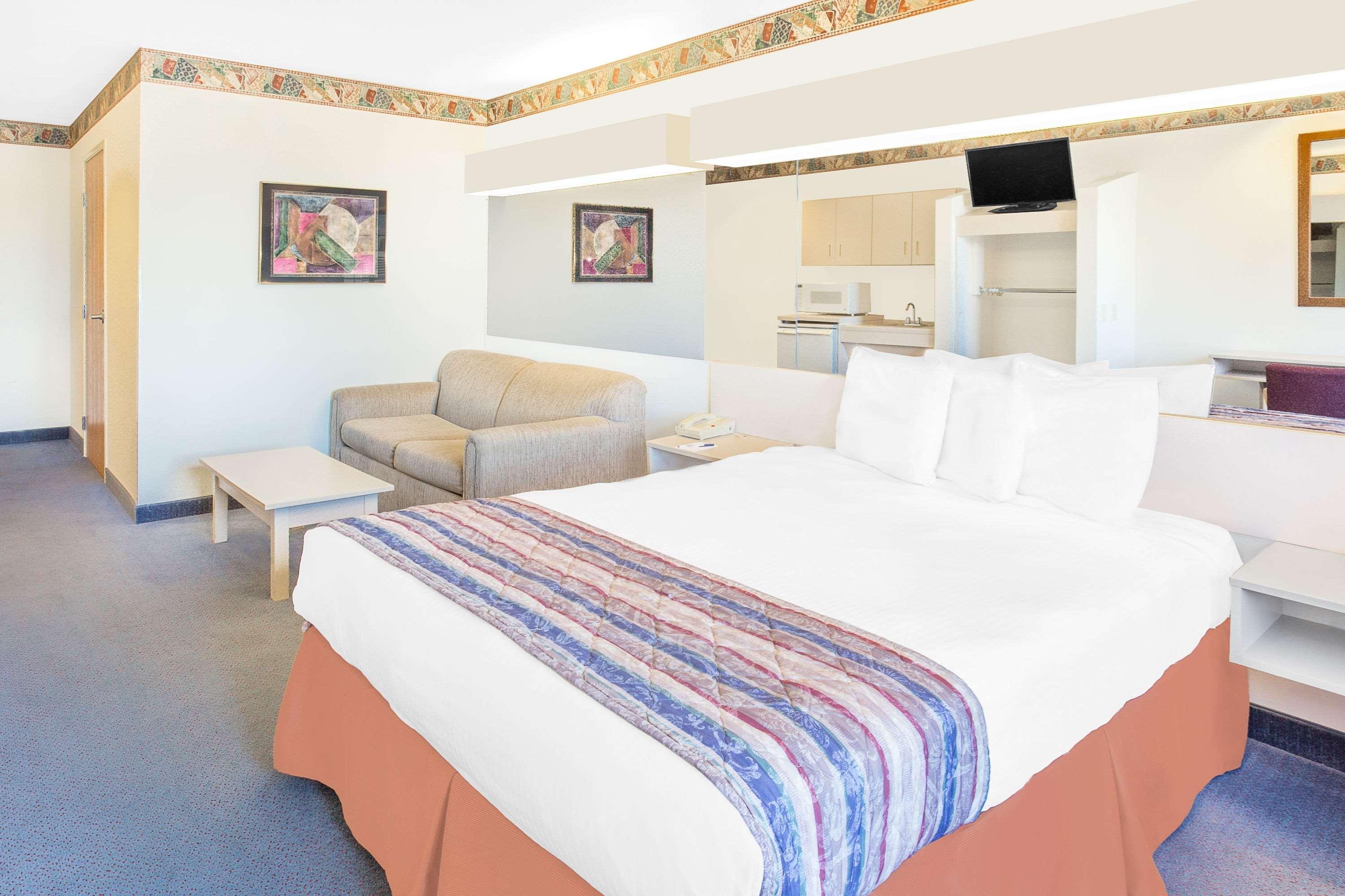 Microtel Inn & Suites By Wyndham Fond Du Lac Dış mekan fotoğraf