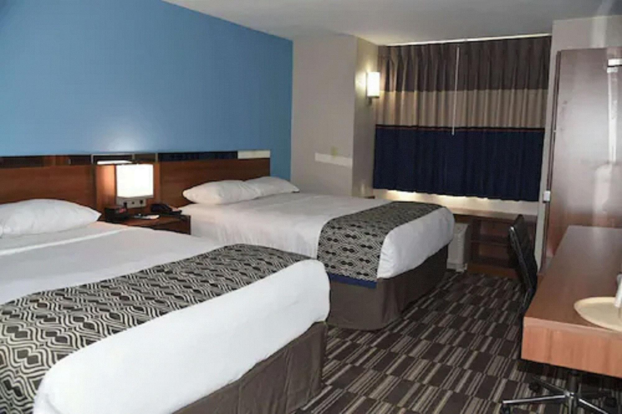 Microtel Inn & Suites By Wyndham Fond Du Lac Dış mekan fotoğraf