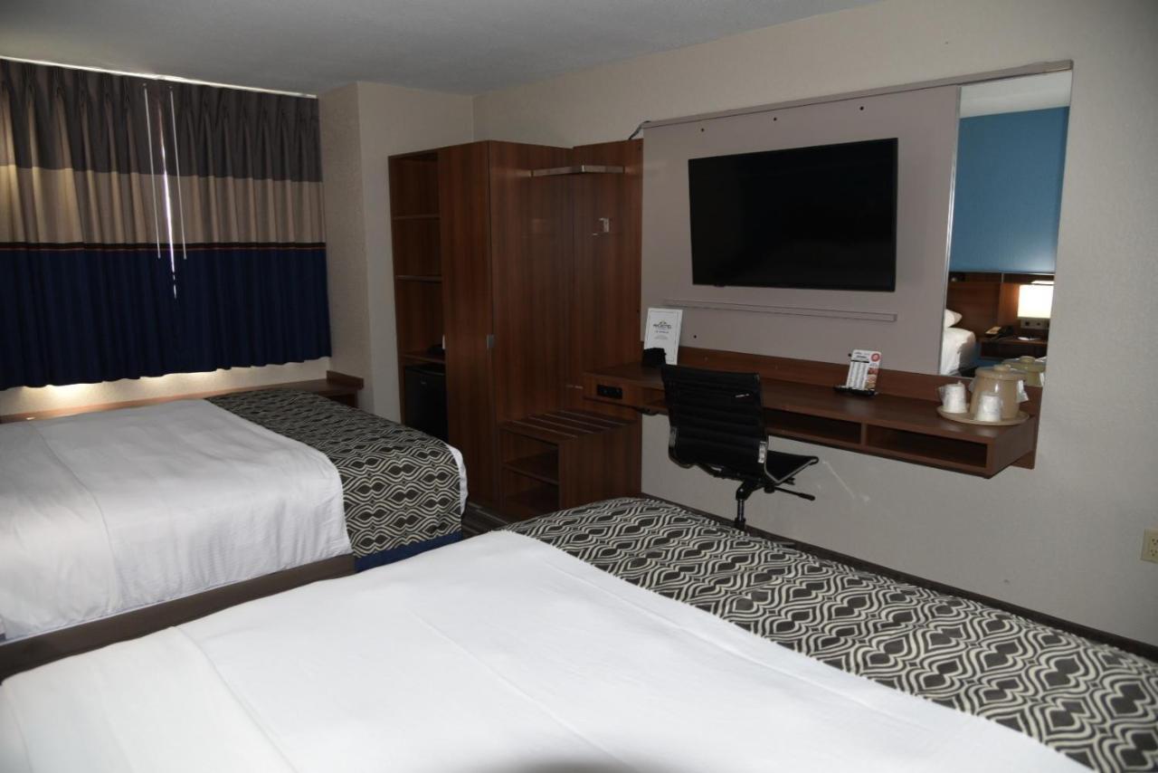 Microtel Inn & Suites By Wyndham Fond Du Lac Dış mekan fotoğraf