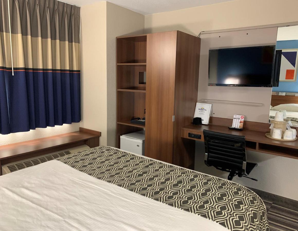 Microtel Inn & Suites By Wyndham Fond Du Lac Dış mekan fotoğraf