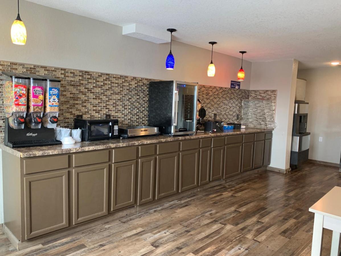 Microtel Inn & Suites By Wyndham Fond Du Lac Dış mekan fotoğraf